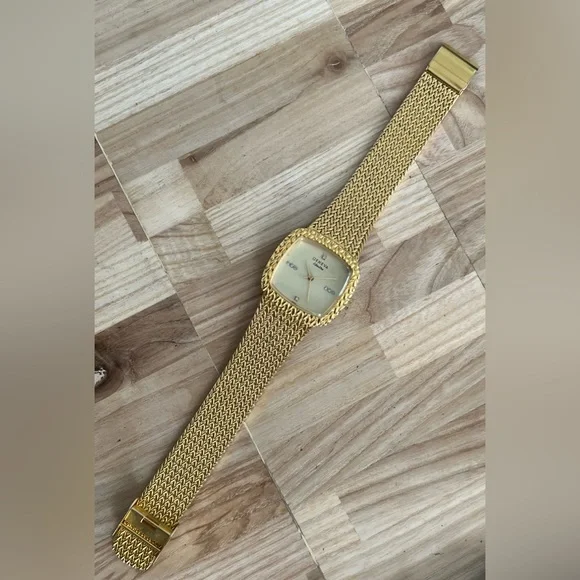 Geneva Electra Diamond Ladies Watch Gold Tone Weave Bracelet Gold Square Dial Geneva | Accessories | Geneva Electra Diamond Ladies Watch  main image 2